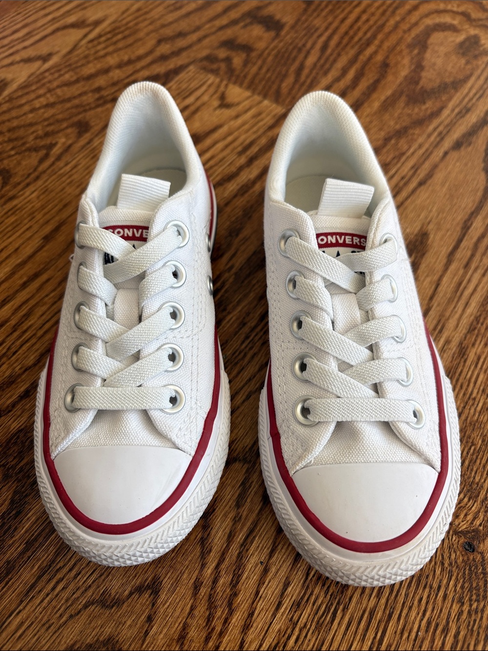 Converse Kids White Canvas Low-Top Sneakers with Red Stripe